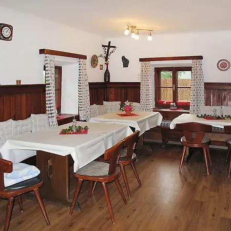 Haus Lehen 100w Grosshoch